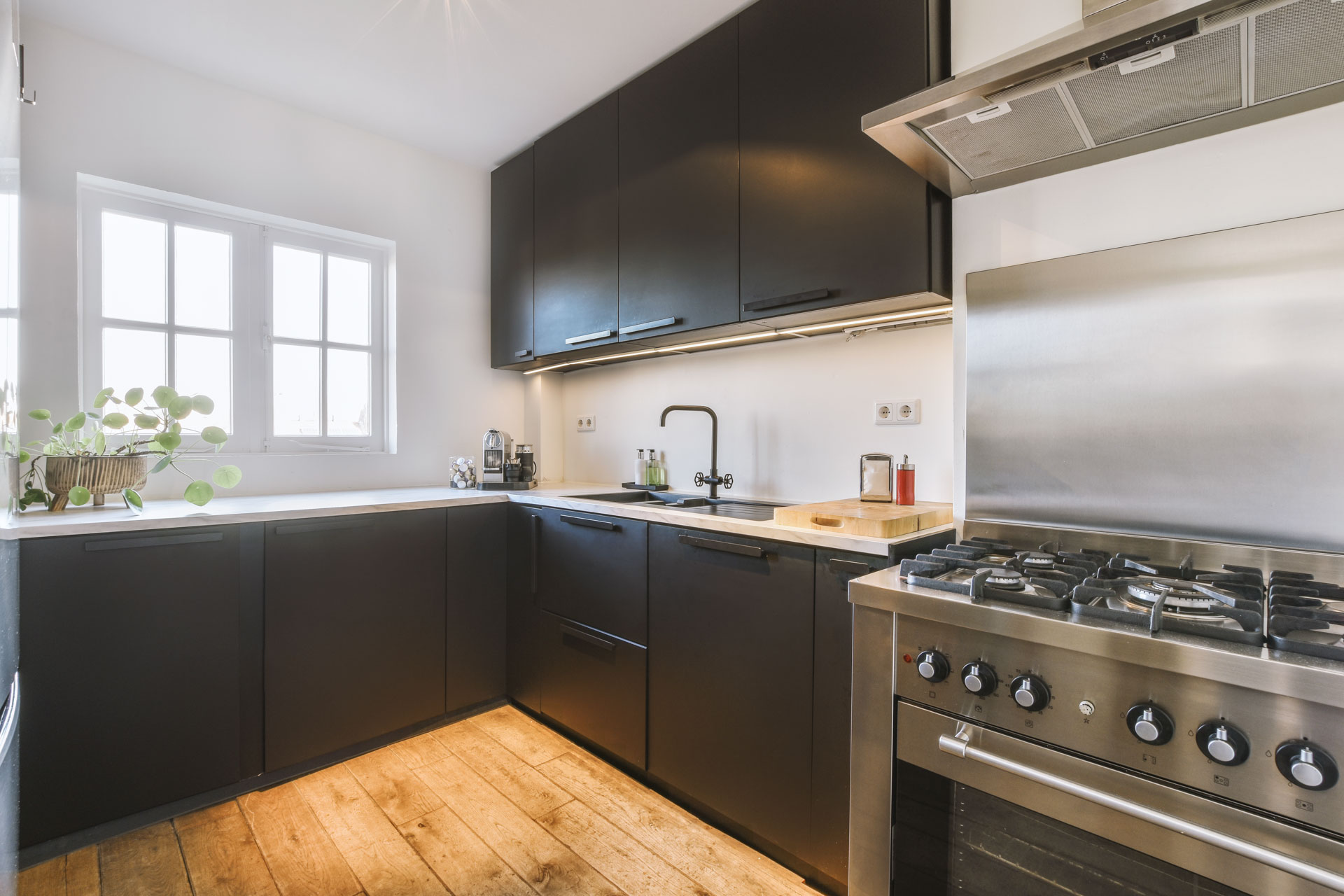 Full Kitchen